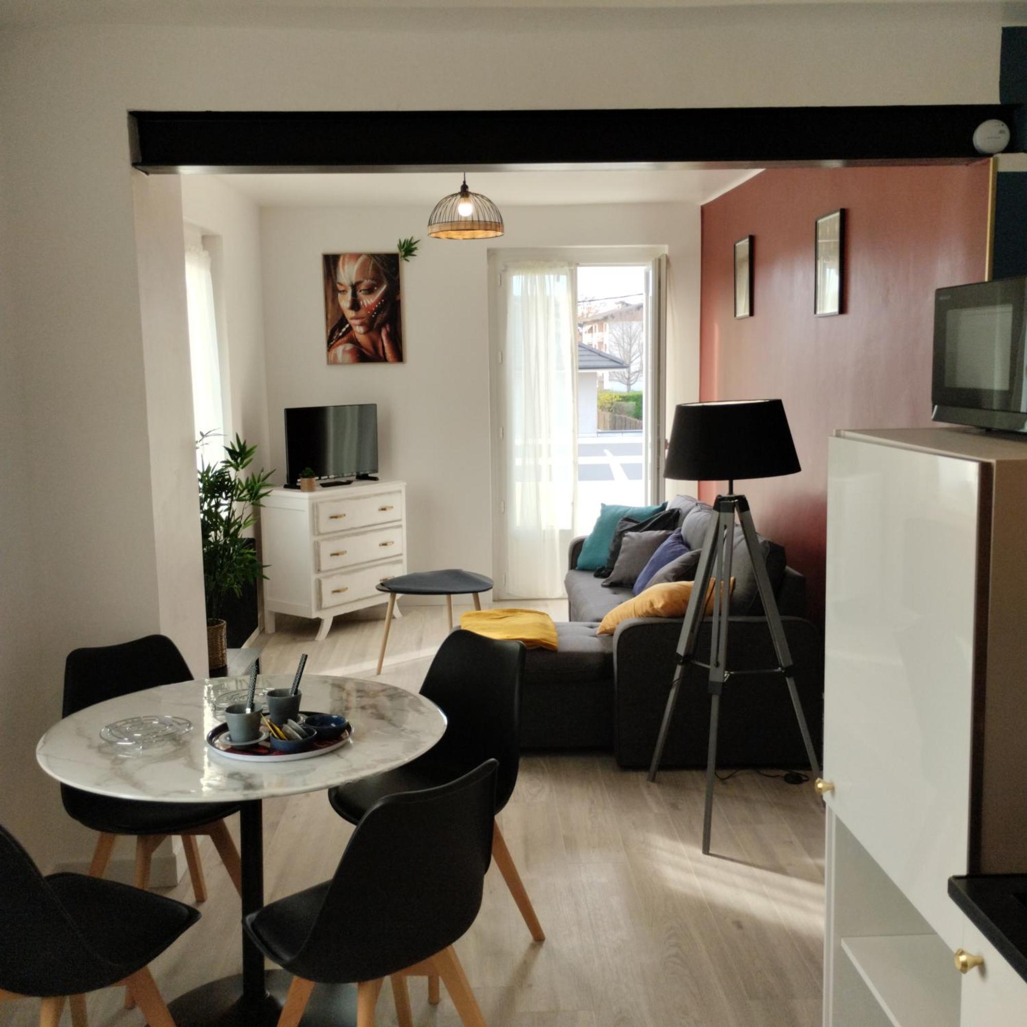 Appartement Verdoyant Au Bord Du Lac Leman Entre Evian Et Thonon Dans Une Villa Publier Exteriér fotografie